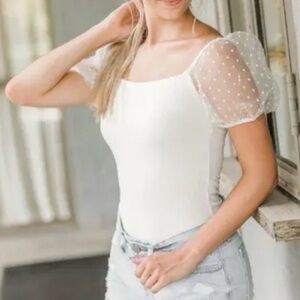 NWT Altar’d State Sheer Puff Sleeve Swiss Dot Ivory Bodysuit size Large